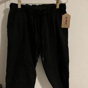Black waist adjustable pants